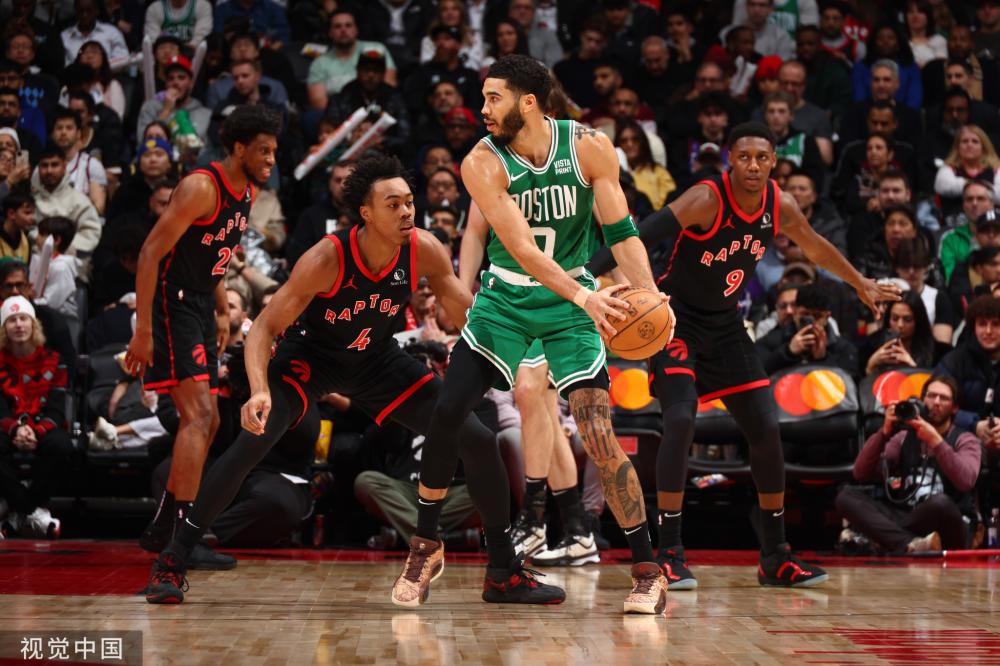 何带领球队 何带领球队