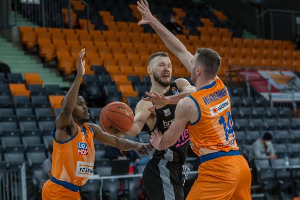 东西方传统 东西方传统